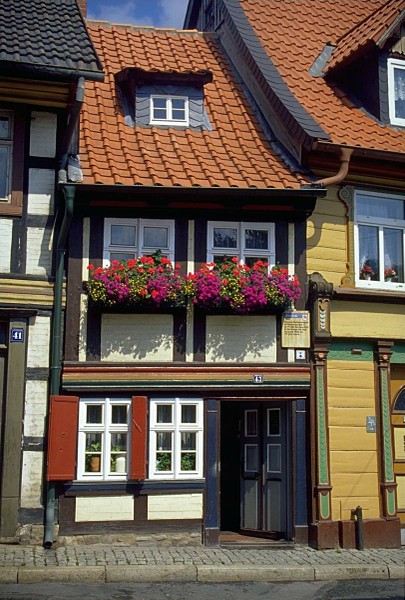 Image 0060_wernigerodesmallesthouse.jpg