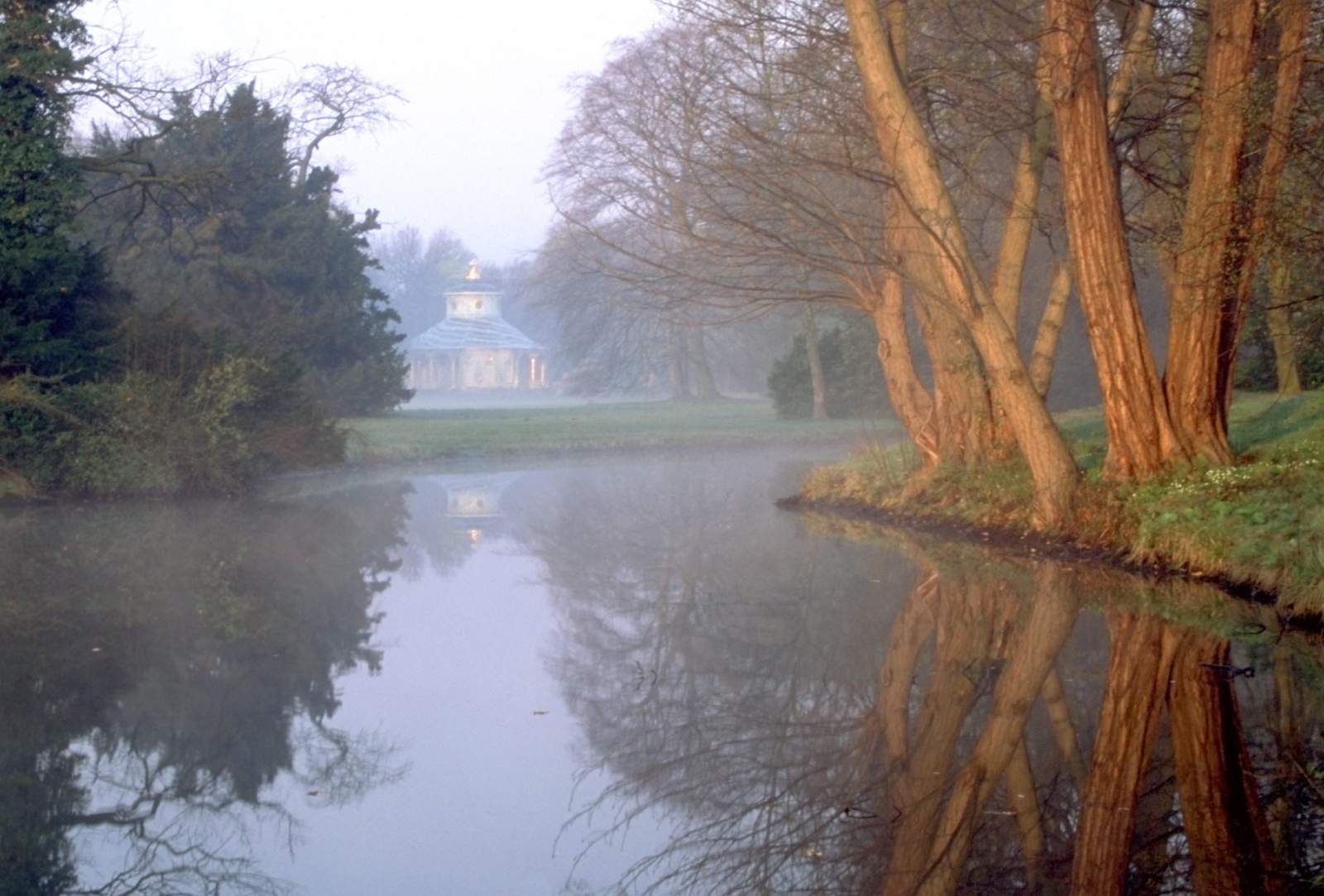 Image 0230_potsdamsanssoucichinesehouse.jpg