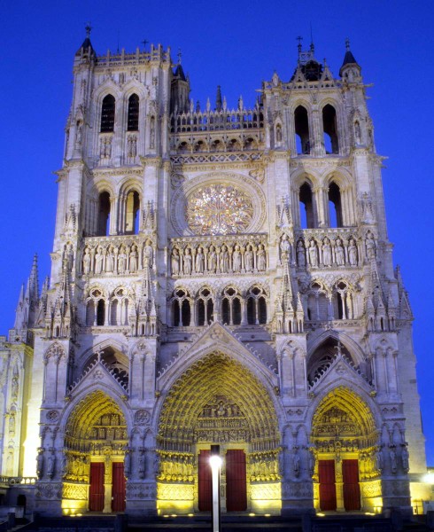 Image 1612_AmiensCathedralTwilight.jpg