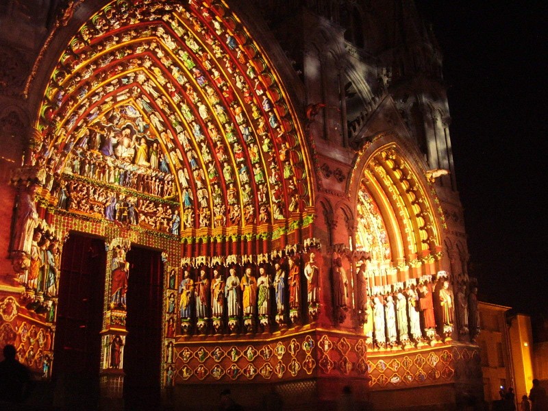 Image 1620_amiens_cathedral_illuminated.jpg