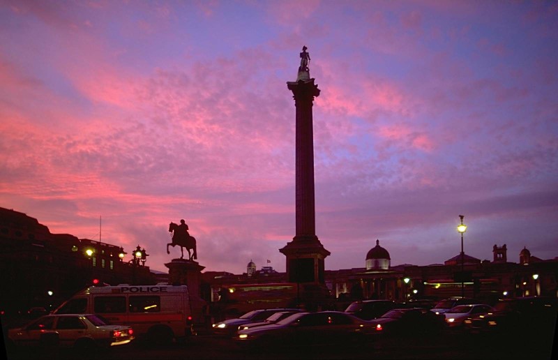 Image 2021_TrafalgarSquareEvening.jpg