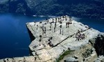 3020 Preikestolen thumb