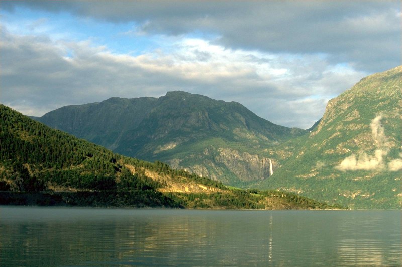 Image 3060_ViewOverSogneFjord.jpg