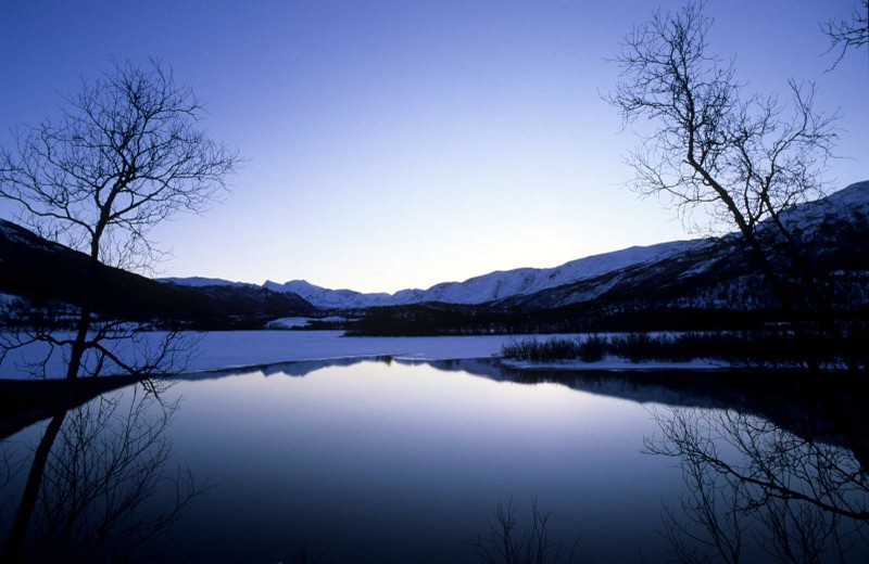 Image 3200_LakeNearNarvik.jpg