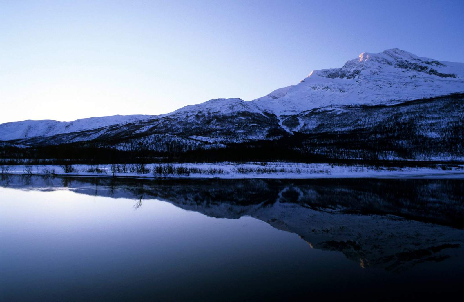 Image 3205__typical_mount_of_Narvik.jpg