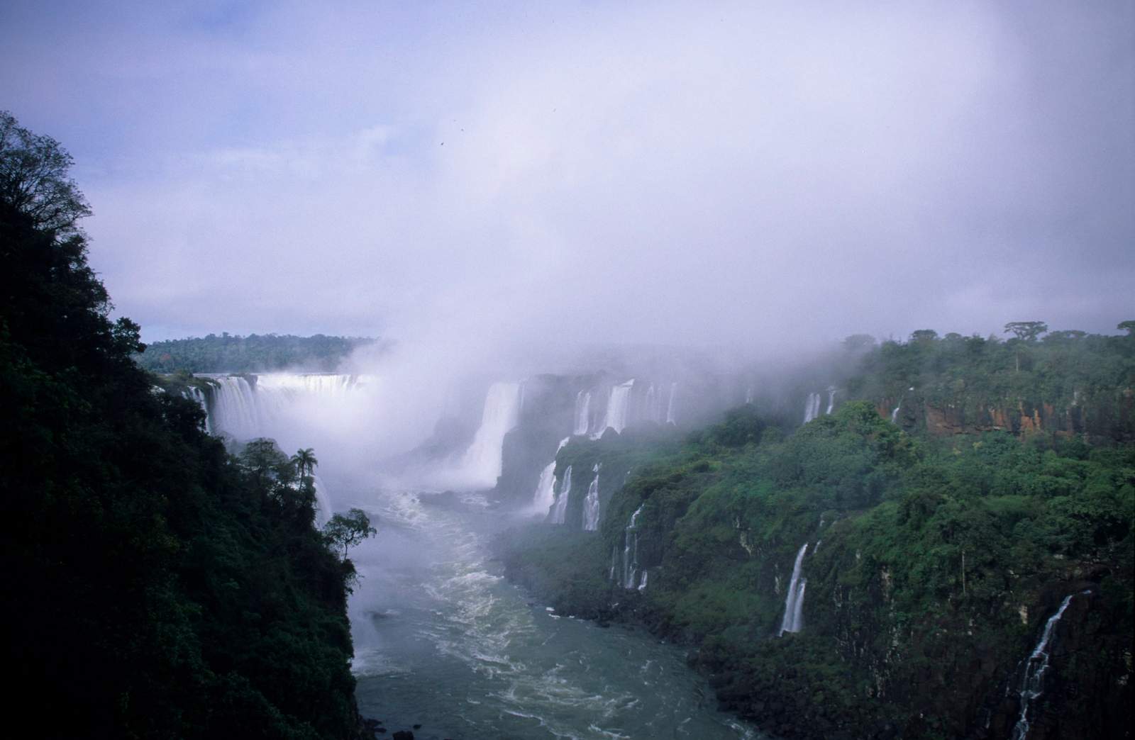 Image 9210_IguazuFallFromBrasil.jpg